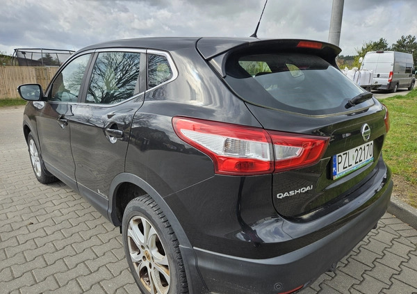 Nissan Qashqai cena 48800 przebieg: 118000, rok produkcji 2015 z Złocieniec małe 79